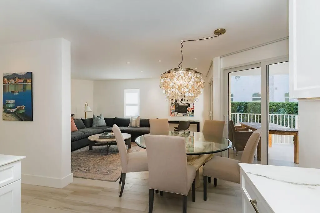 Seven Mile Beach Luxury 3Br Condo- Best Rates! George Town Apartman