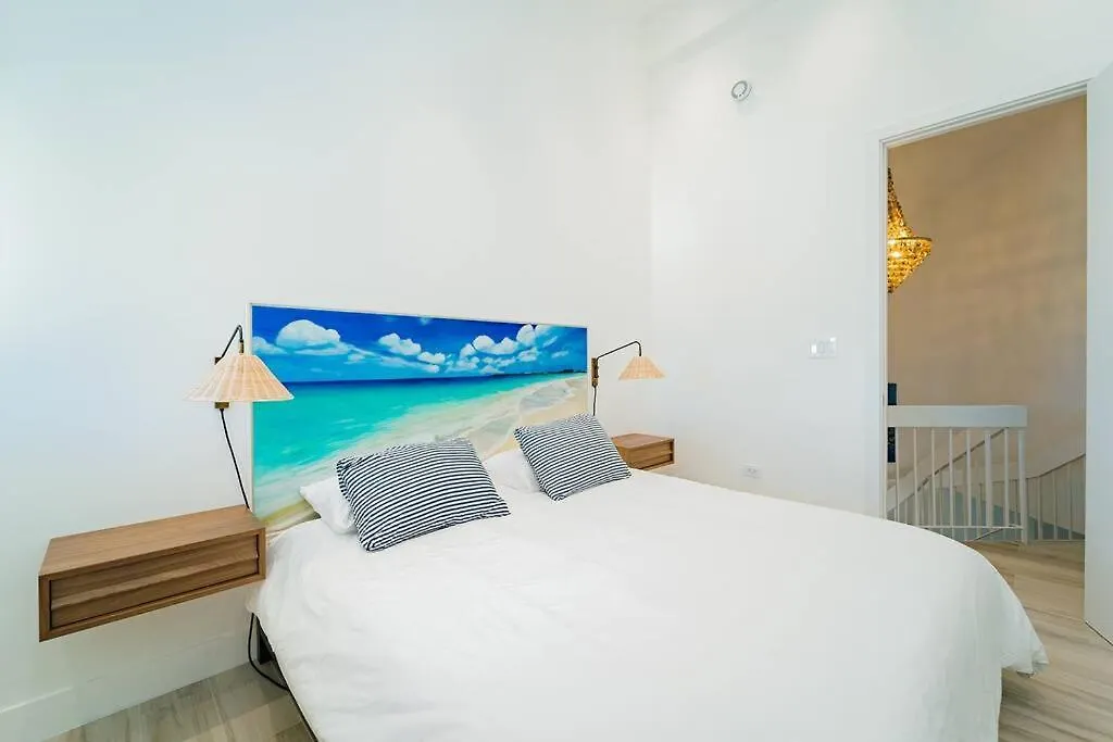 Seven Mile Beach Luxury 3Br Condo- Best Rates! George Town
